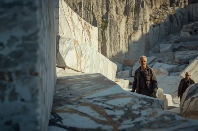 How Slab Yards Source Marble Slabs from Quarry to Delivery