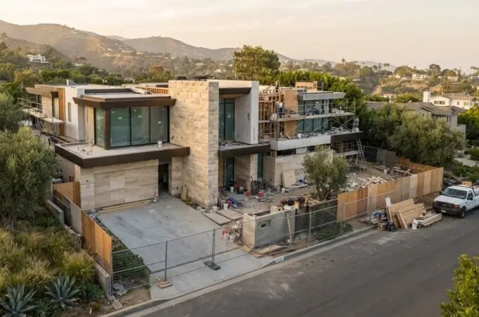Natural Stone for Rebuilding Homes After California Wildfires
